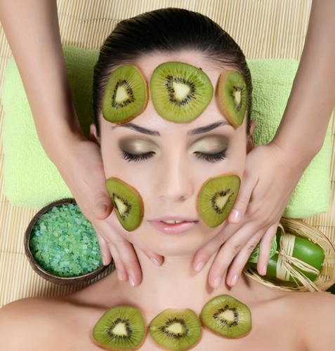 Kiwi Face Mask Is One Of The Effective Homemade Collagen Face Packs